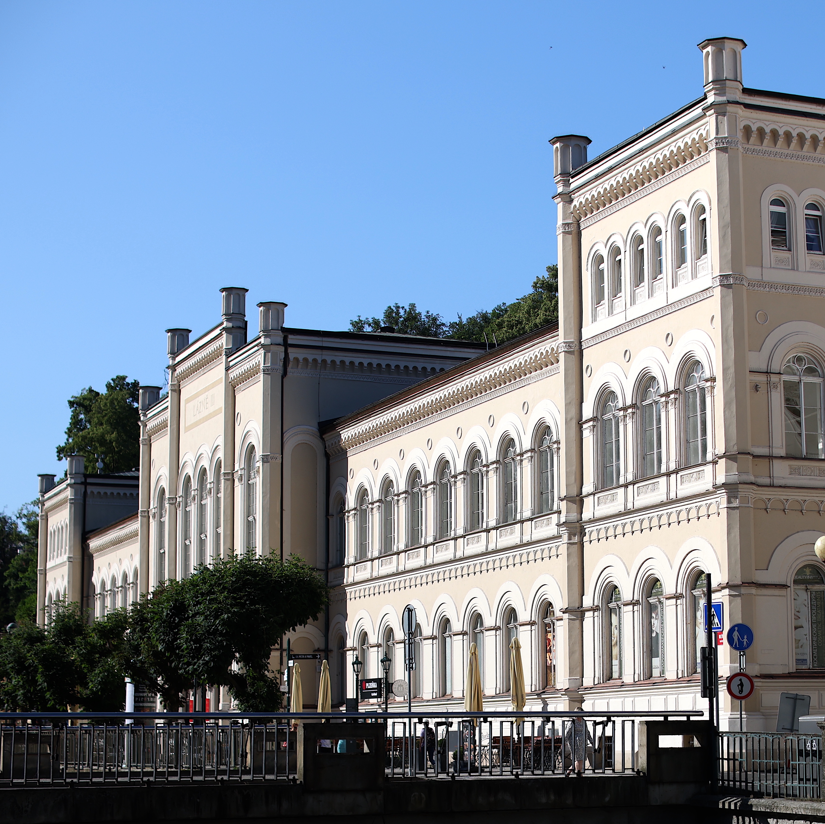 Skupina SUAS vlastníkem Lázní III