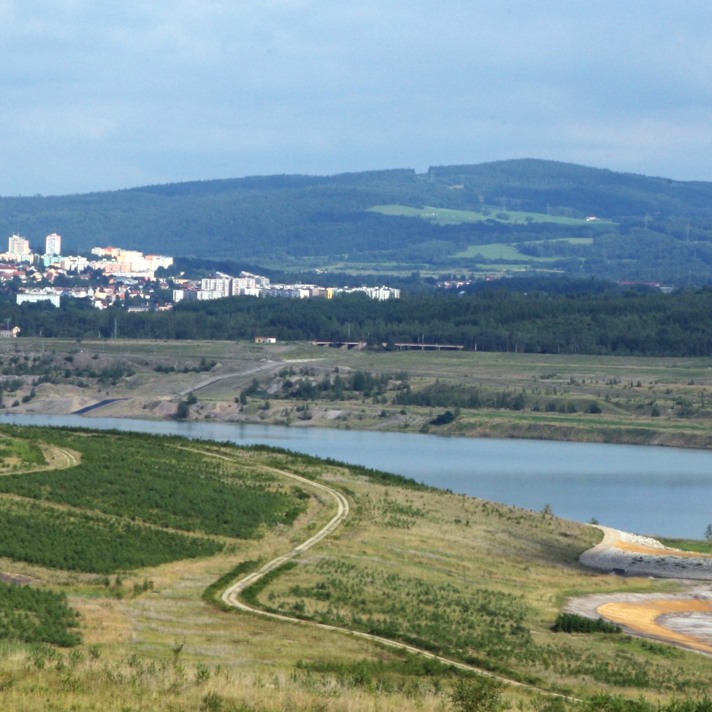 Jezero Medard žije
