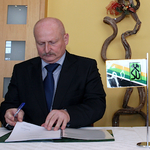 Dodatek ke kolektivní smlouvě na rok 2014 podepsán